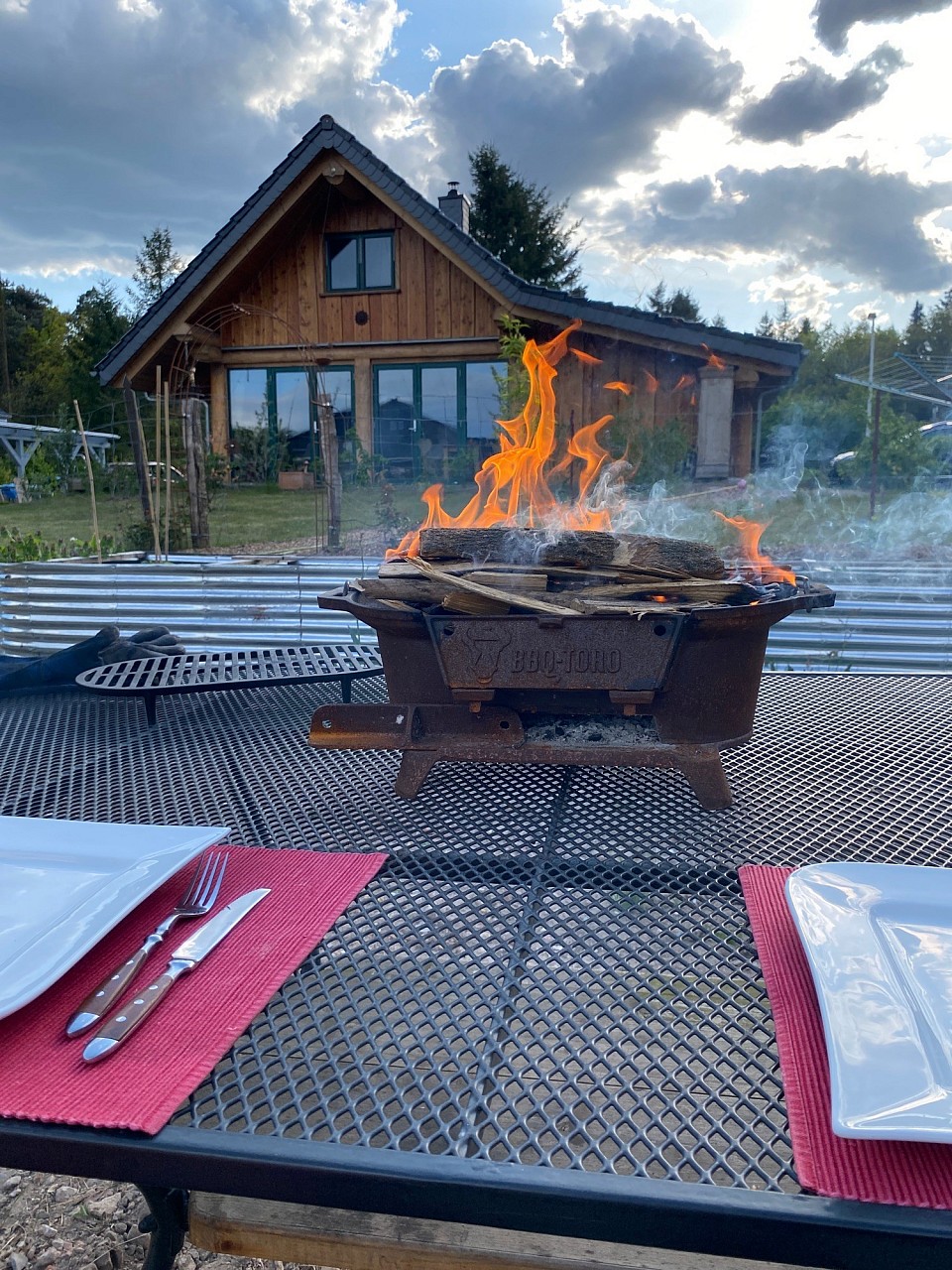 Das erste Grillen in diesem Jahr.